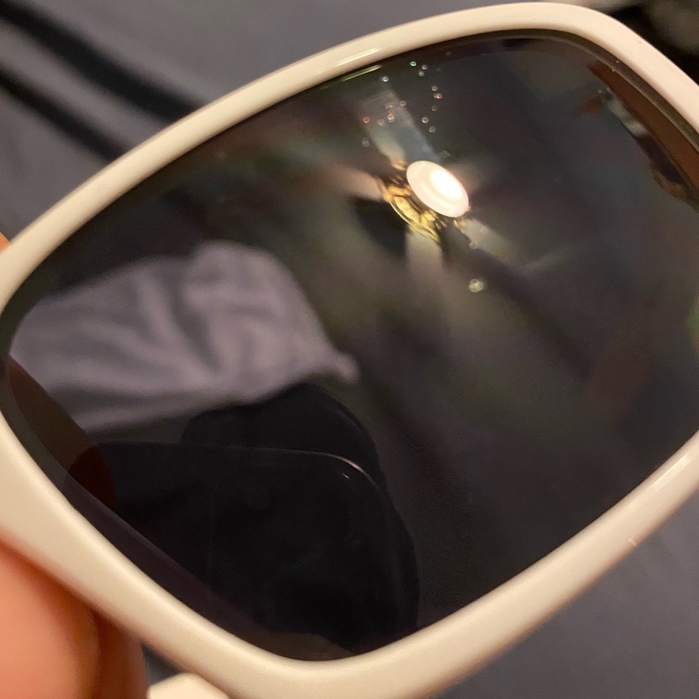 White Oakley Sunglasses with Case - Picture 3 of 4